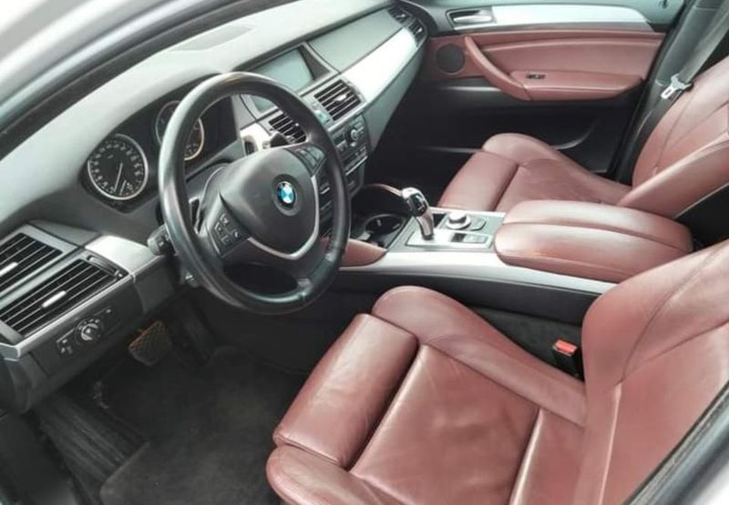 BMW X6 • 2019 • 192,000 km 6