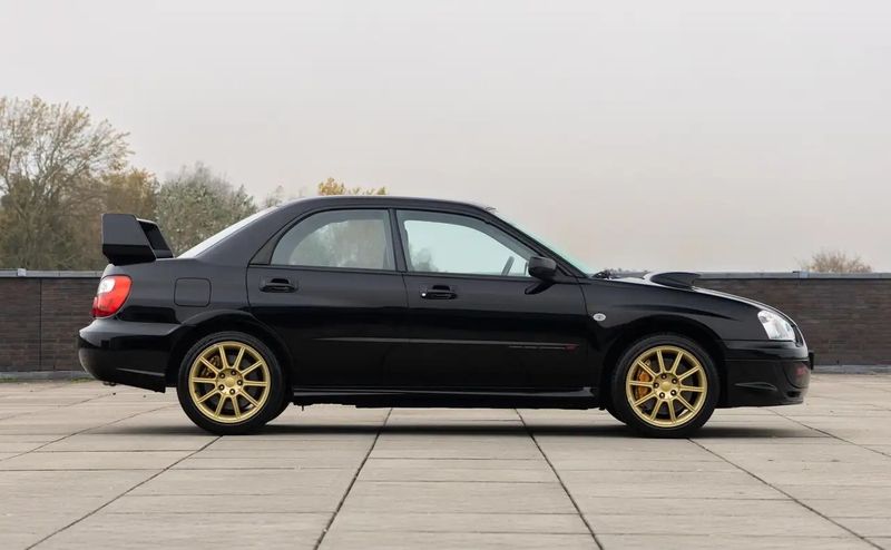 Subaru Impreza • 2005 • 63,000 km 9