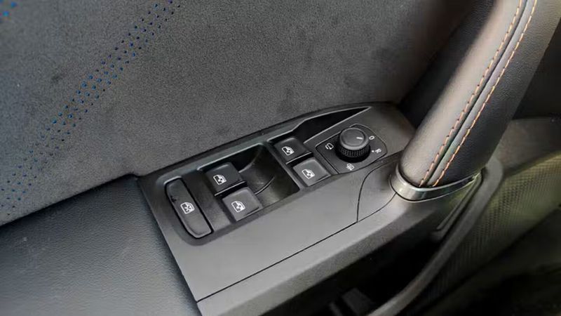 Seat Leon • 2025 • 7,400 km 37