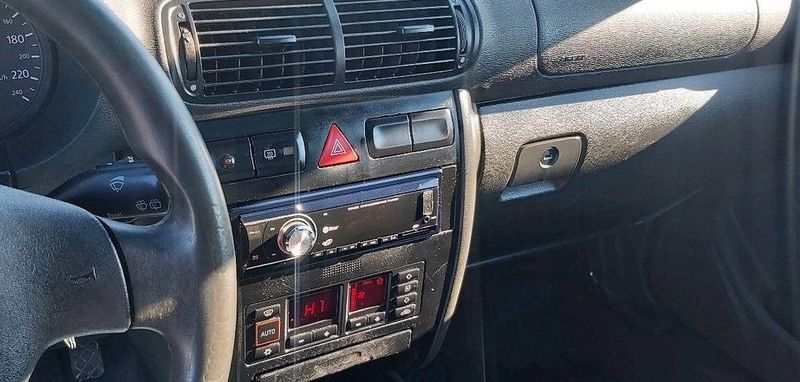 Audi A3 • 1999 • 540,000 km 5