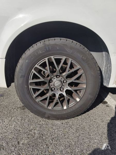 Volkswagen California • 2017 • 97,000 km 5