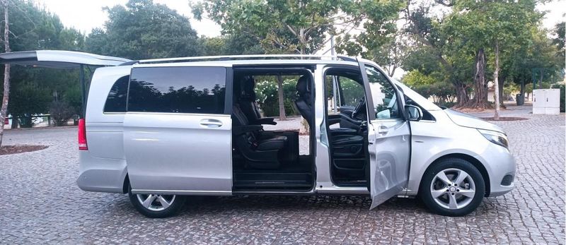 Mercedes-Benz 200 - 300 • 2016 • 200,000 km 2