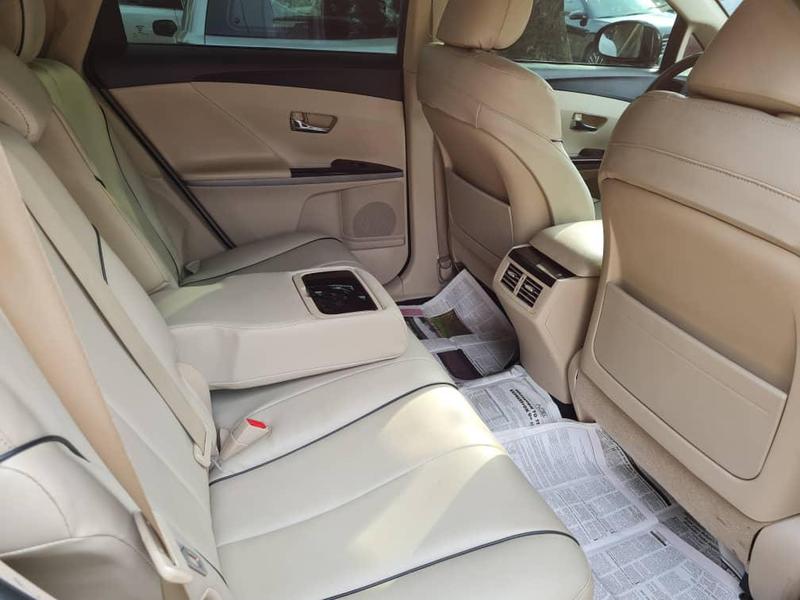 Renault 10 • 2010 • 120,000 km 4