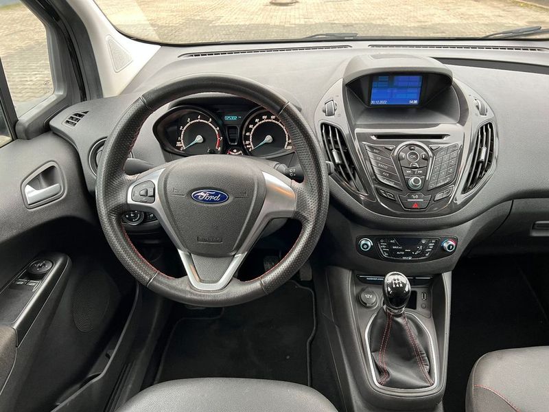 Ford Tourneo Connect • 2018 • 25,302 km 2