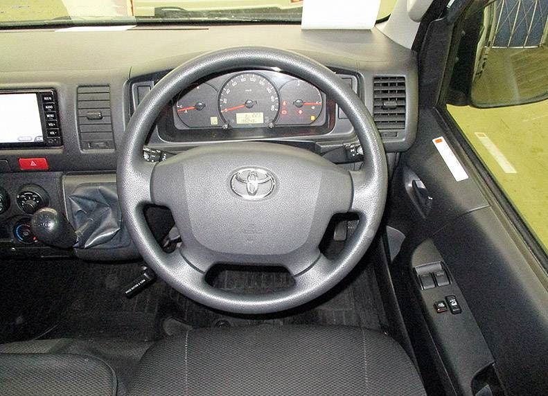 Toyota Hiace Van • 2018 • 78,000 km 5