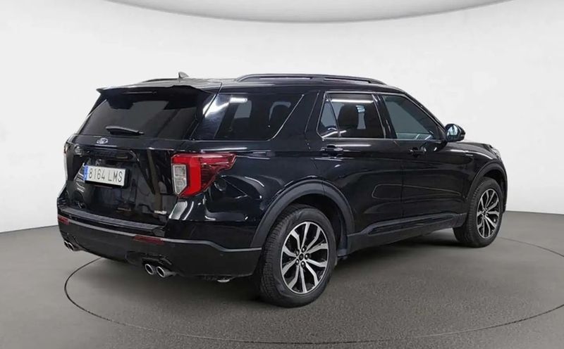 Ford Explorer • 2021 • 100,200 km 3