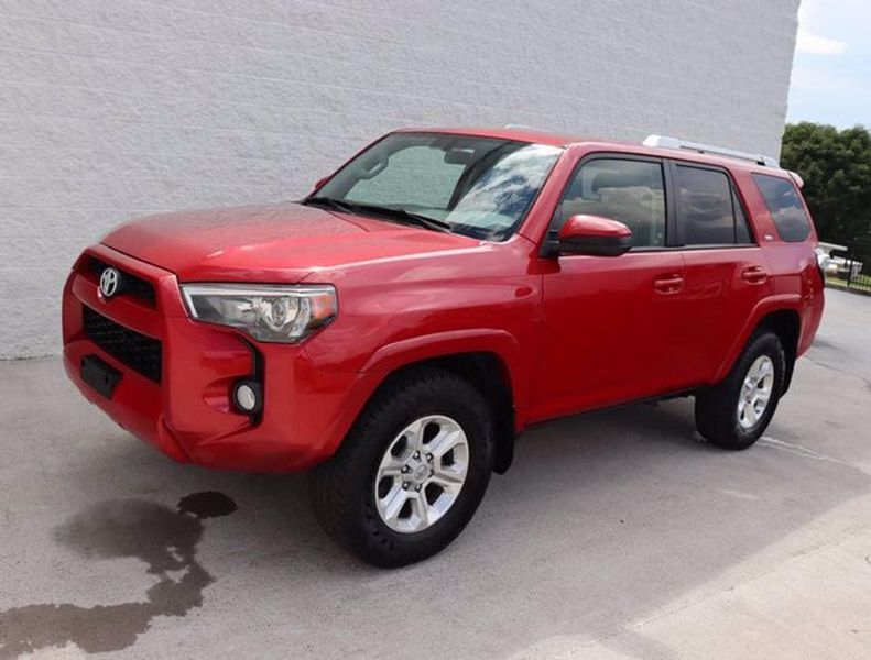 Toyota 4 Runner Limited • 2020 • 13,500 km 1