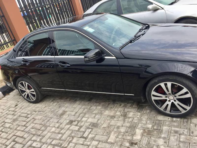Mercedes-Benz C • 2011 • 93,020 km 7