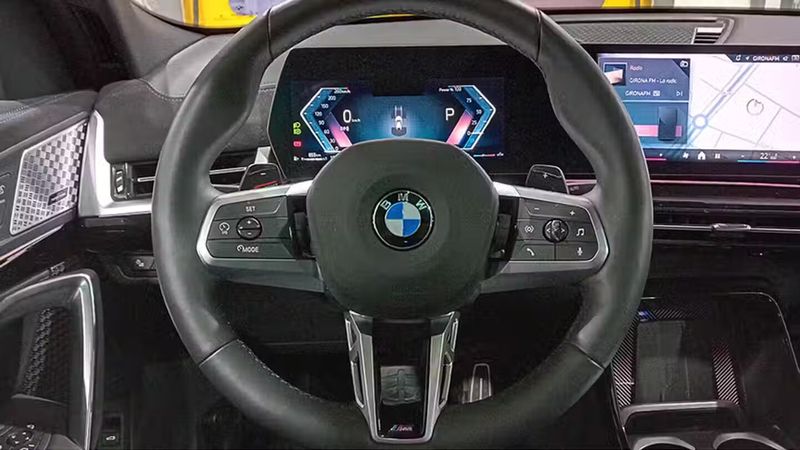 BMW X2 • 2024 • 13,176 km 2