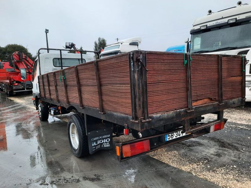 Mitsubishi Fuso canter • 2009 • 33,000 km 4