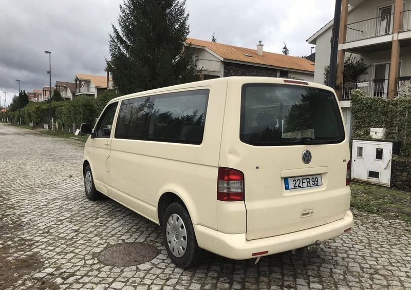 Volkswagen Caravelle • 2006 • 250,000 km 3
