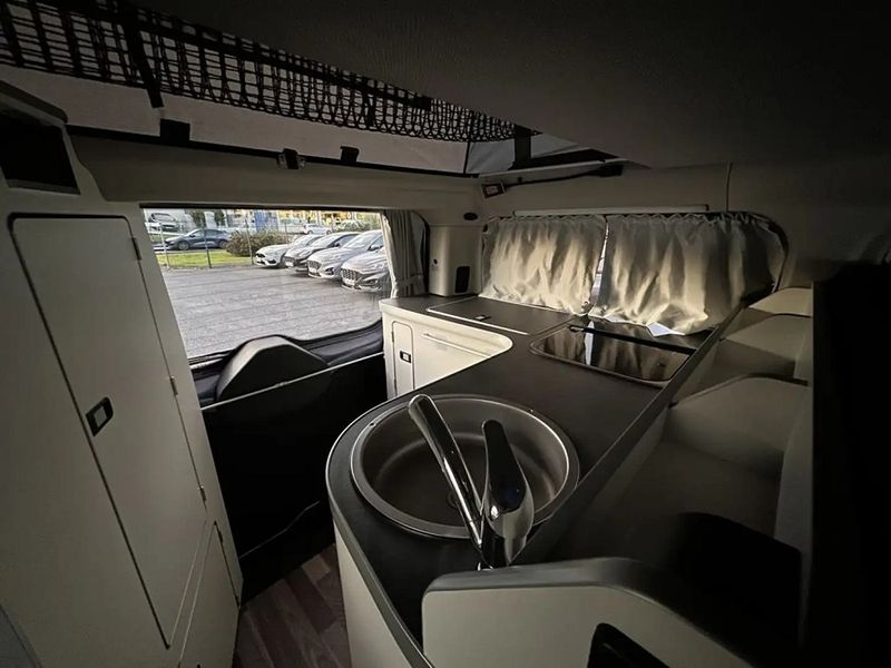 Ford Transit • 2022 • 10,300 km 4