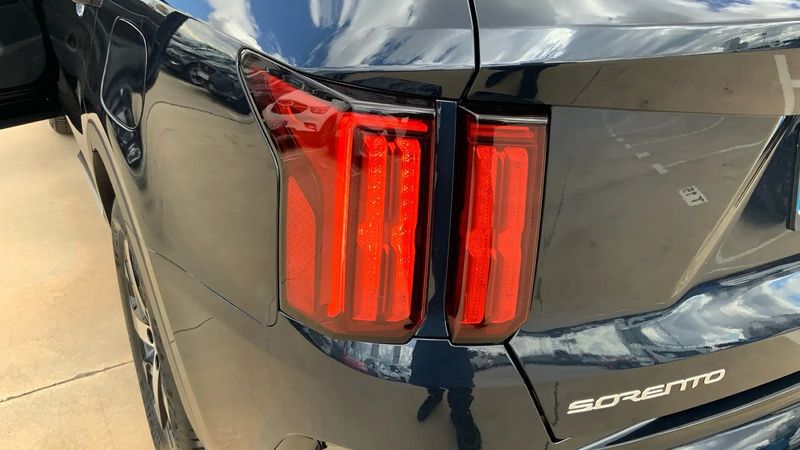 Kia Sorento • 2023 • 7,500 km 7