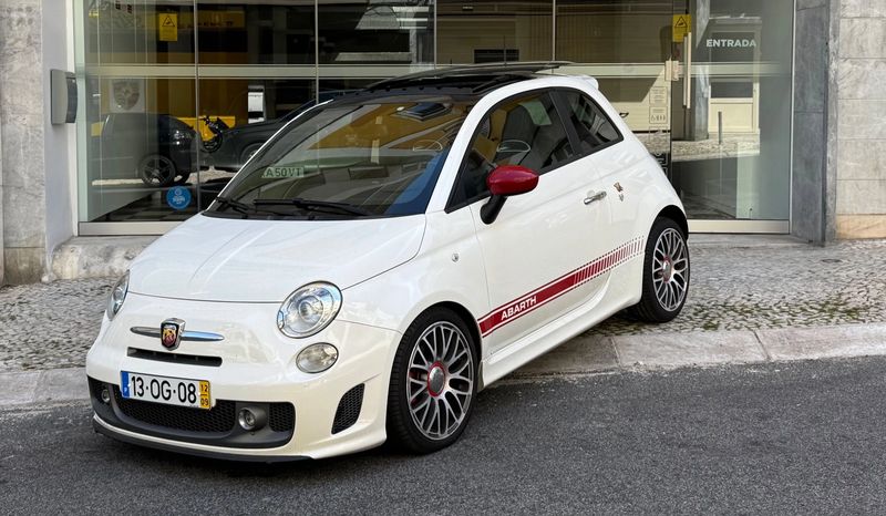 Asia Rocsta • 2012 • 90,681 km 1