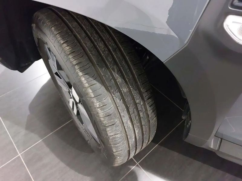 Dacia Duster • 2023 • 10,916 km 9