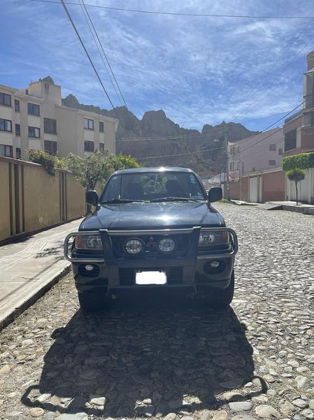 Mitsubishi Montero • 2000 • 197,000 km 4