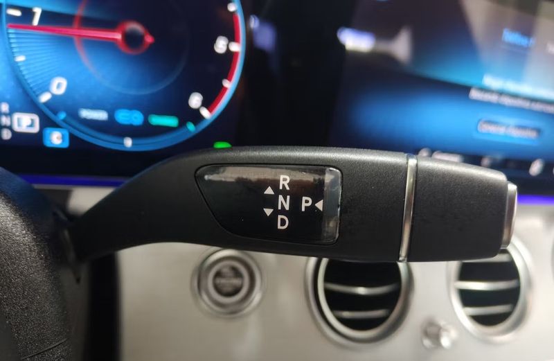 Mercedes-Benz E-Class • 2023 • 35,800 km 5