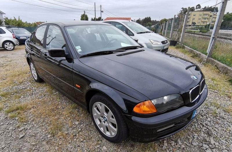 BMW 316i • 1999 • 249,999 km 4