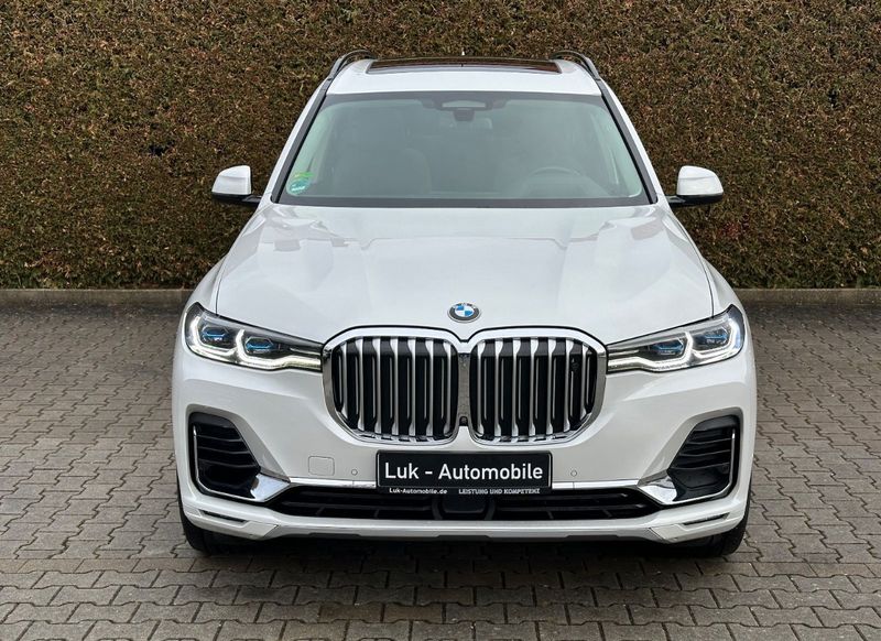 BMW X7 • 2019 • 82,000 km 3