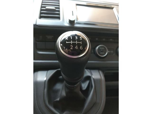 Volkswagen T5 Caravelle • 2015 • 155,000 km 8