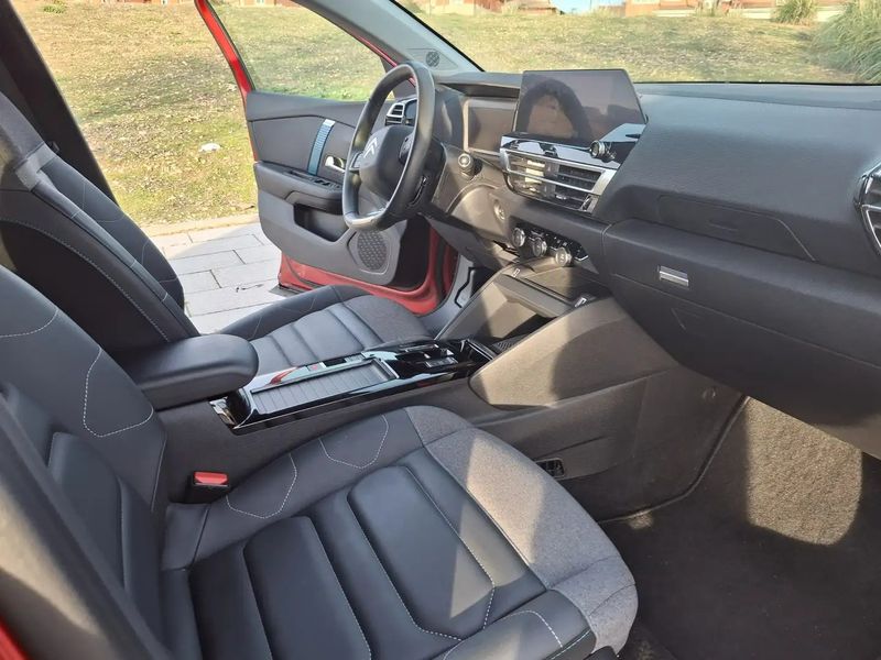 Citroën C4 • 2023 • 30,000 km 5