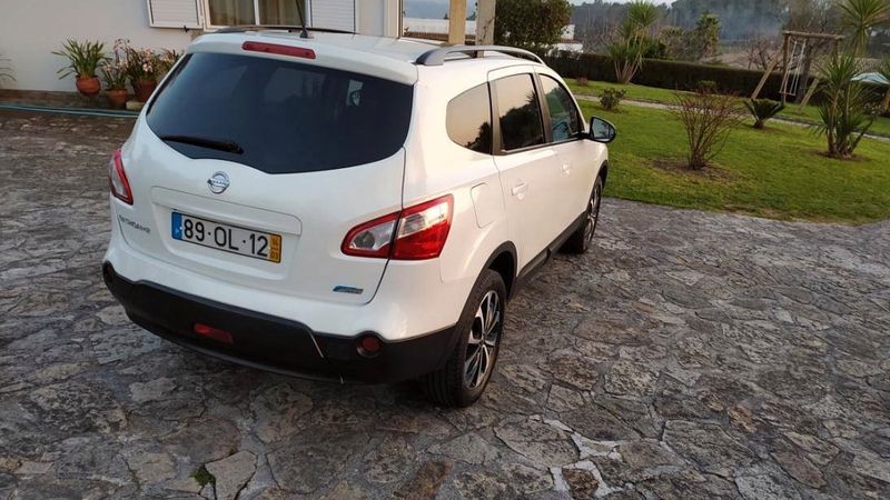 Nissan Qashqai +2 • 2014 • 140,000 km 2