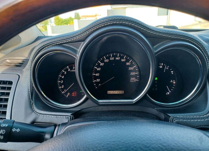 Lexus RX • 2005 • 200,000 km 5