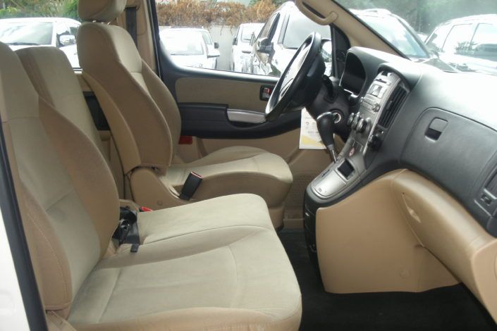 Hyundai H1 • 2017 • 50,000 km 2