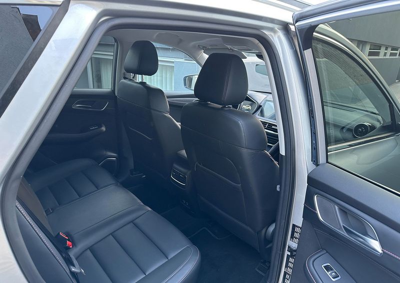 GMC Envoy XL • 2022 • 10,000 km 3