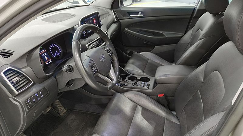 Hyundai Tucson • 2019 • 108,998 km 8