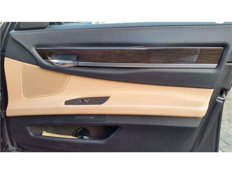BMW 7 Series • 2010 • 150,000 km 14