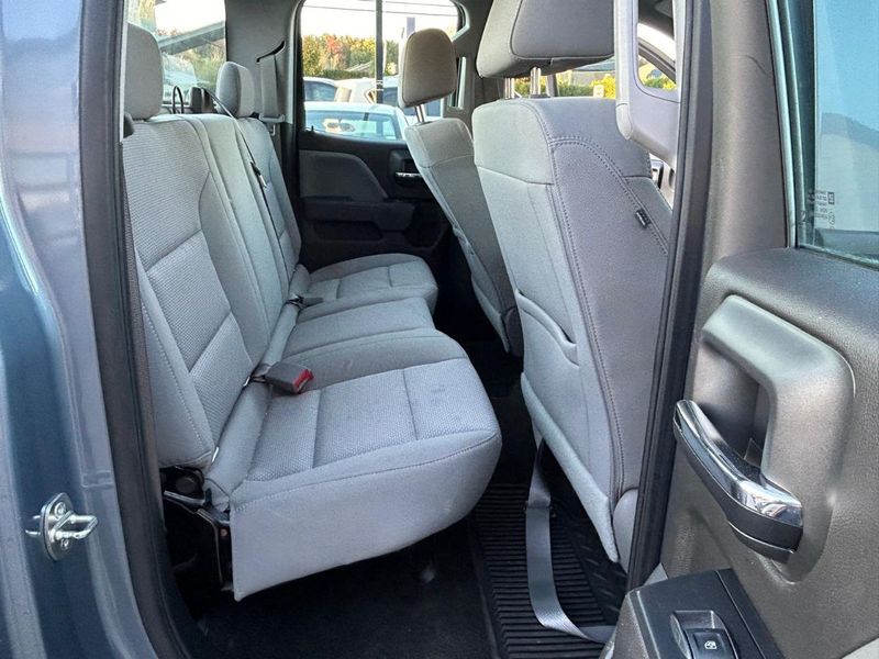 GMC Sierra 1500 • 2016 • 83,272 km 13