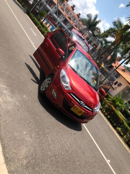 Hyundai i10 • 2013 • 99,725 km 3