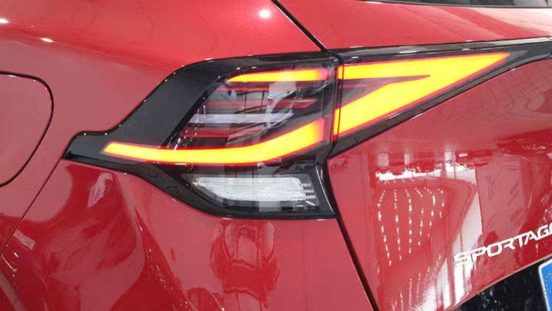 Kia Sportage • 2024 • 425 km 14