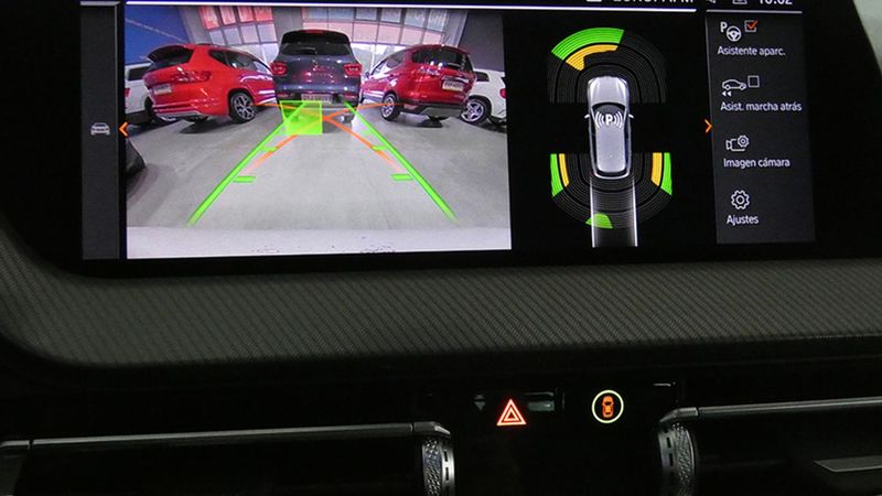 BMW 1 Series • 2022 • 16,287 km 4