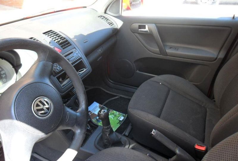 Volkswagen Polo • 2000 • 180,000 km 2
