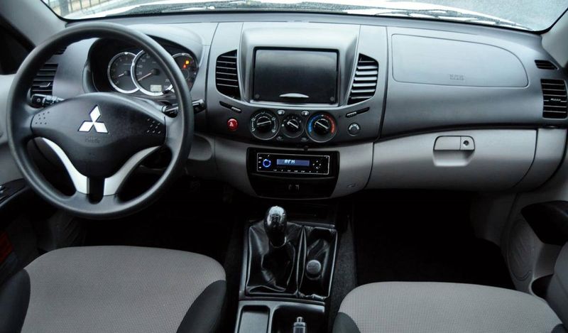 Mitsubishi Carisma • 2013 • 130,000 km 6