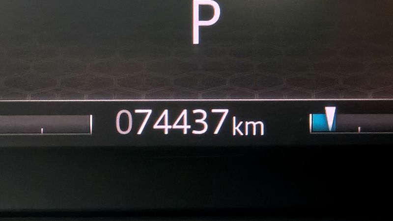 Land Rover Discovery Sport • 2019 • 74,437 km 10