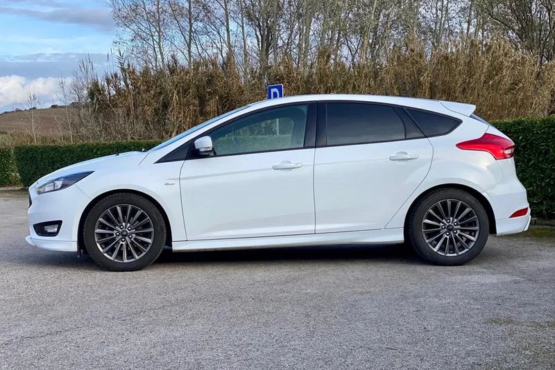 Ford Focus • 2017 • 43,000 km 1