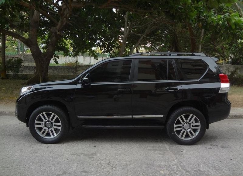 Toyota Land Cruiser • 2011 • 145,000 km 2