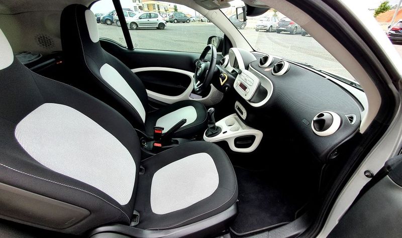 Smart fortwo • 2016 • 91,000 km 5
