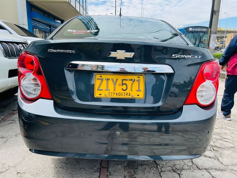 Chevrolet Sonic • 2015 • 52,800 km 5