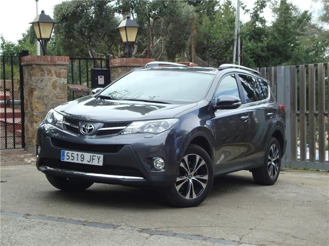 Toyota RAV4 • 2015 • 109,500 km 1