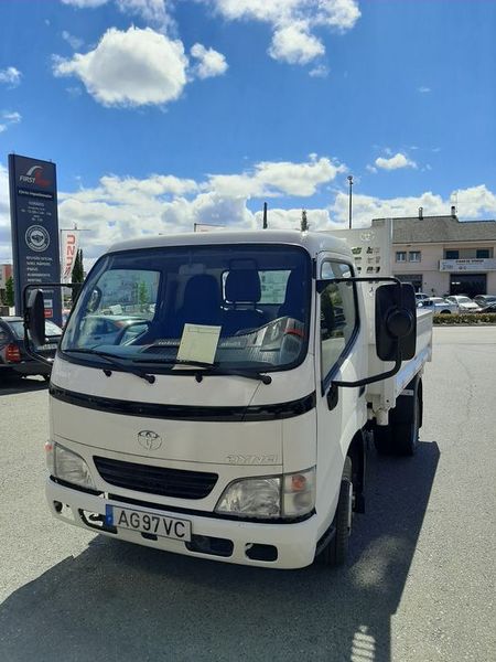 Toyota Dyna • 2007 • 221,374 km 1