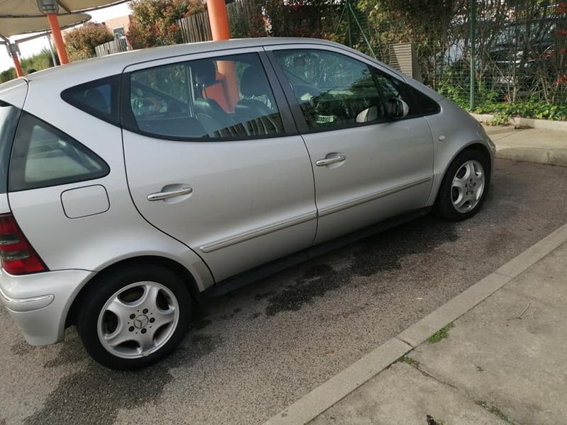 Mercedes-Benz A-Class • 2012 • 87,000 km 3