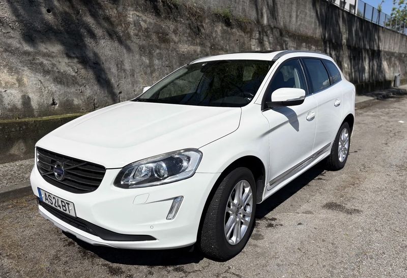 Volvo XC60 • 2016 • 155,000 km 1