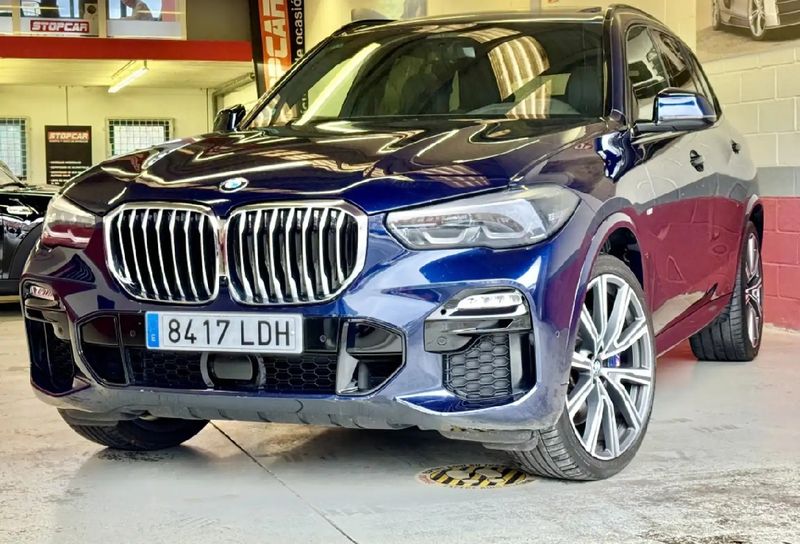 BMW X5 • 2020 • 82,000 km 2