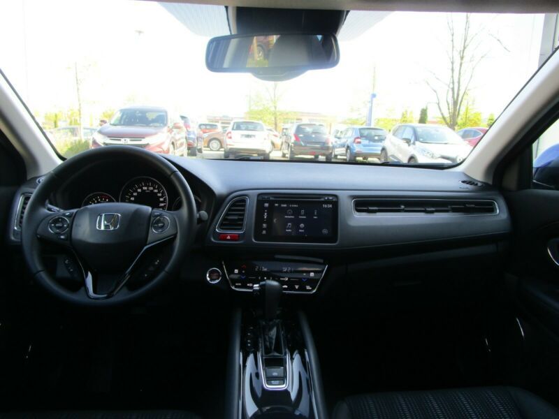 Honda HR-V • 2015 • 127,600 km 14