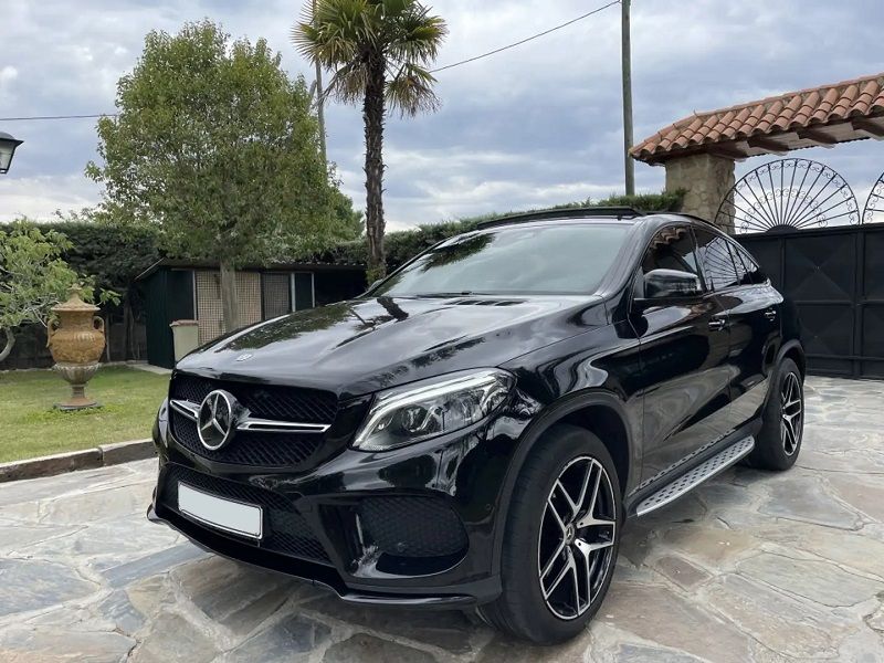 Mercedes-Benz 200 - 300 • 2018 • 121,000 km 2