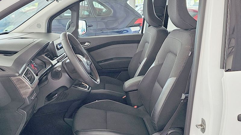 Renault Kangoo • 2021 • 27,131 km 13